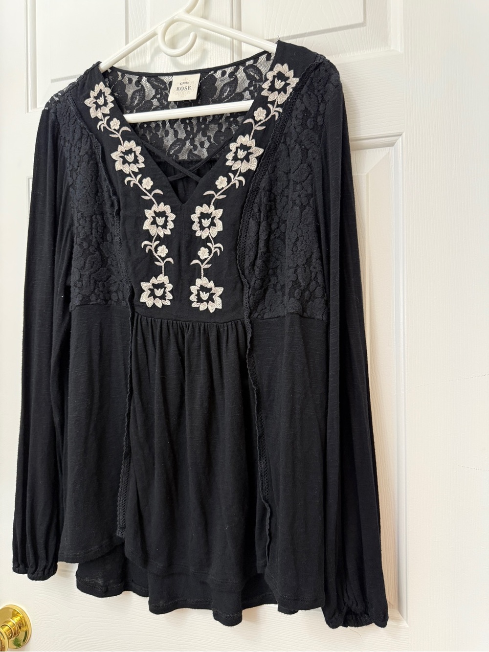 Knox Rose Black Lace-Panel Embroidered V-Neck Tunic